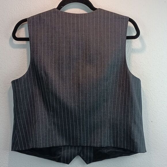 Laura Scott  Dark Gray / White Pinstripe Button Down Vest sz 14p Business Casual - Picture 3 of 7